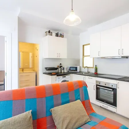 Sea View, Walking Distance! Refurbished 2 Bed, Modern. 20 Min. From Alicante Airport Apartment *