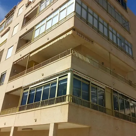 Sea View, Walking Distance! Refurbished 2 Bed, Modern. 20 Min. From Alicante Airport *